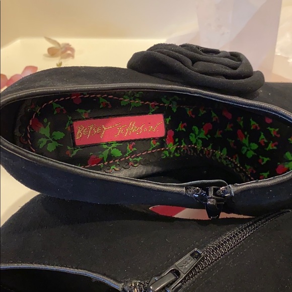 Betsey Johnson vintage ankle booties - Picture 3 of 6